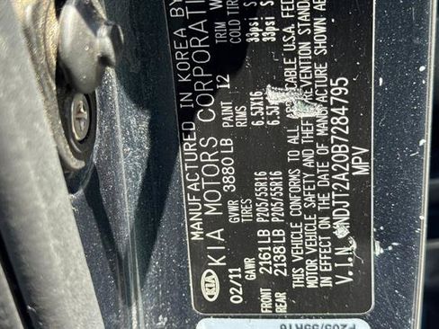 Used 2011 Kia Soul + w/ Audio Pkg FWD image 31