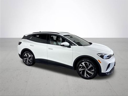 Certified 2024 Volkswagen ID.4 Standard image 4