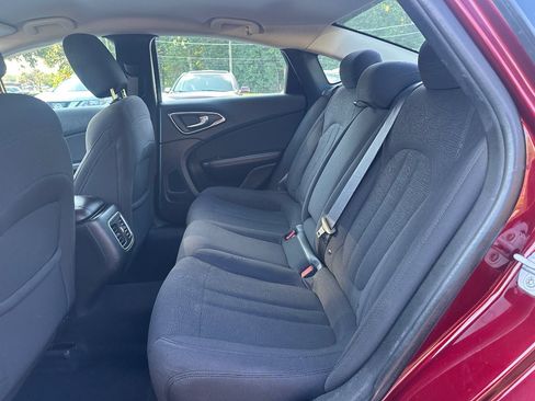 Used 2015 Chrysler 200 Limited w/ Convenience Group FWD image 12