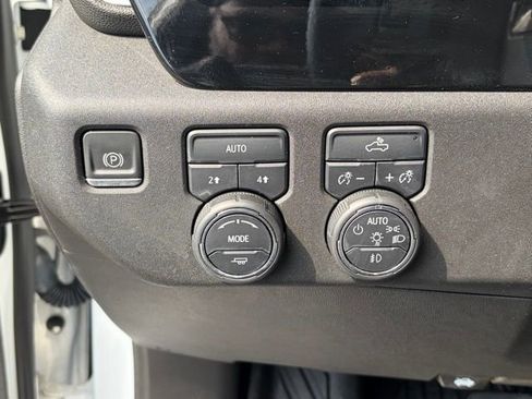Used 2023 Chevrolet Silverado 1500 RST AWD/4WD image 23