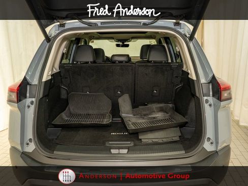 Used 2022 Nissan Rogue SL w/ SL Premium Package FWD image 5
