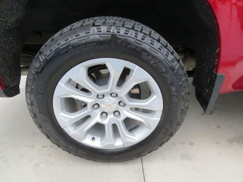 Certified 2024 Chevrolet Silverado 1500 LTZ image 10