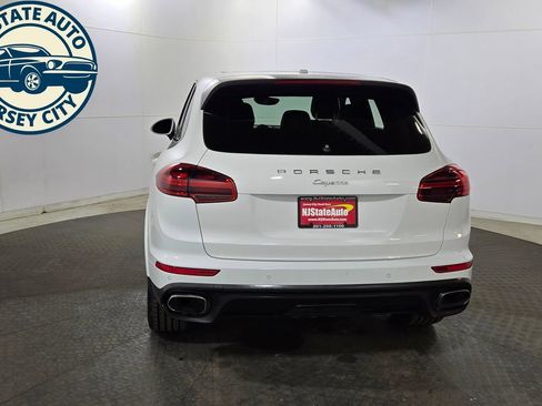 Used 2018 Porsche Cayenne Platinum Edition AWD/4WD image 6
