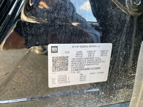 Used 2023 Chevrolet Traverse LS image 29