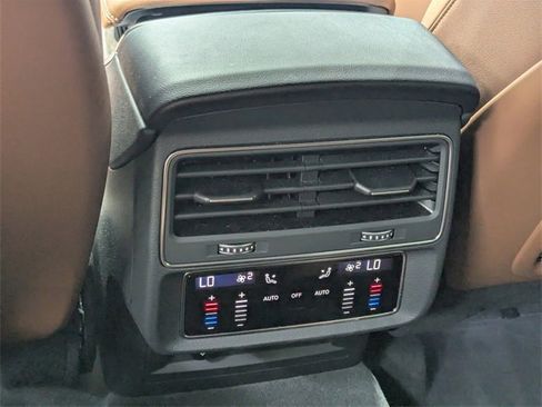 Used 2024 Audi Q8 Premium Plus image 10