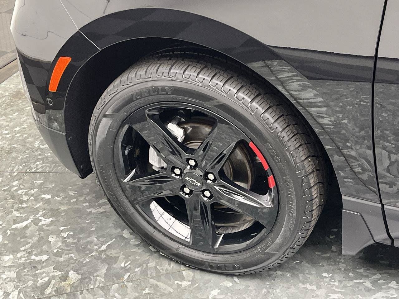 Certified 2023 Chevrolet Equinox Premier AWD/4WD image 36