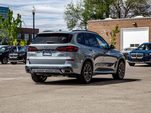 New 2026 BMW X5 xDrive40i w/ M Sport Package image 5