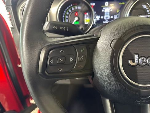 Used 2023 Jeep Wrangler Unlimited w/ Cold Weather Group image 15