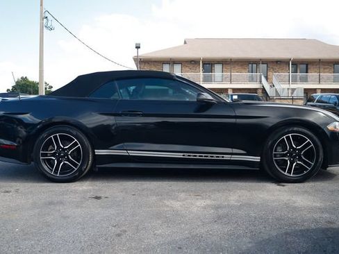 Used 2018 Ford Mustang Premium RWD image 15