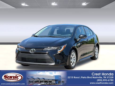 Used 2025 Toyota Corolla LE FWD image 1
