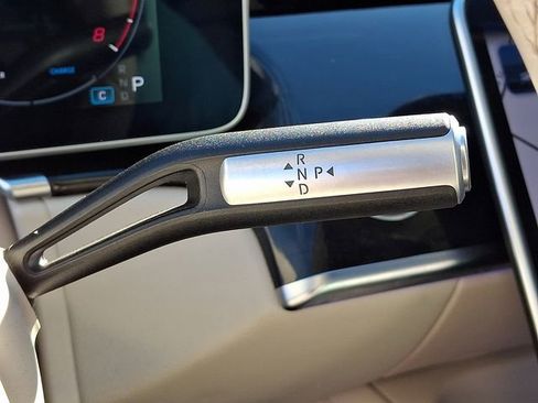 Used 2023 Mercedes-Benz S 500 4MATIC image 18