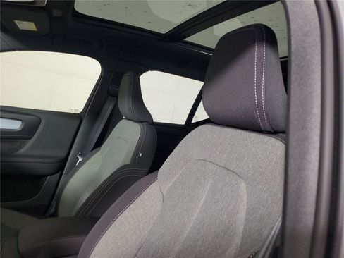 Certified 2026 Volvo XC40 B5 Core AWD/4WD image 23
