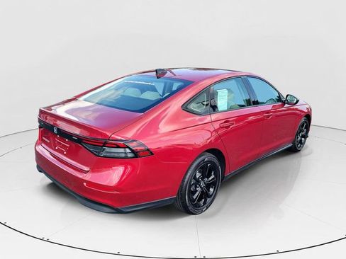 Certified 2025 Honda Accord SE image 30
