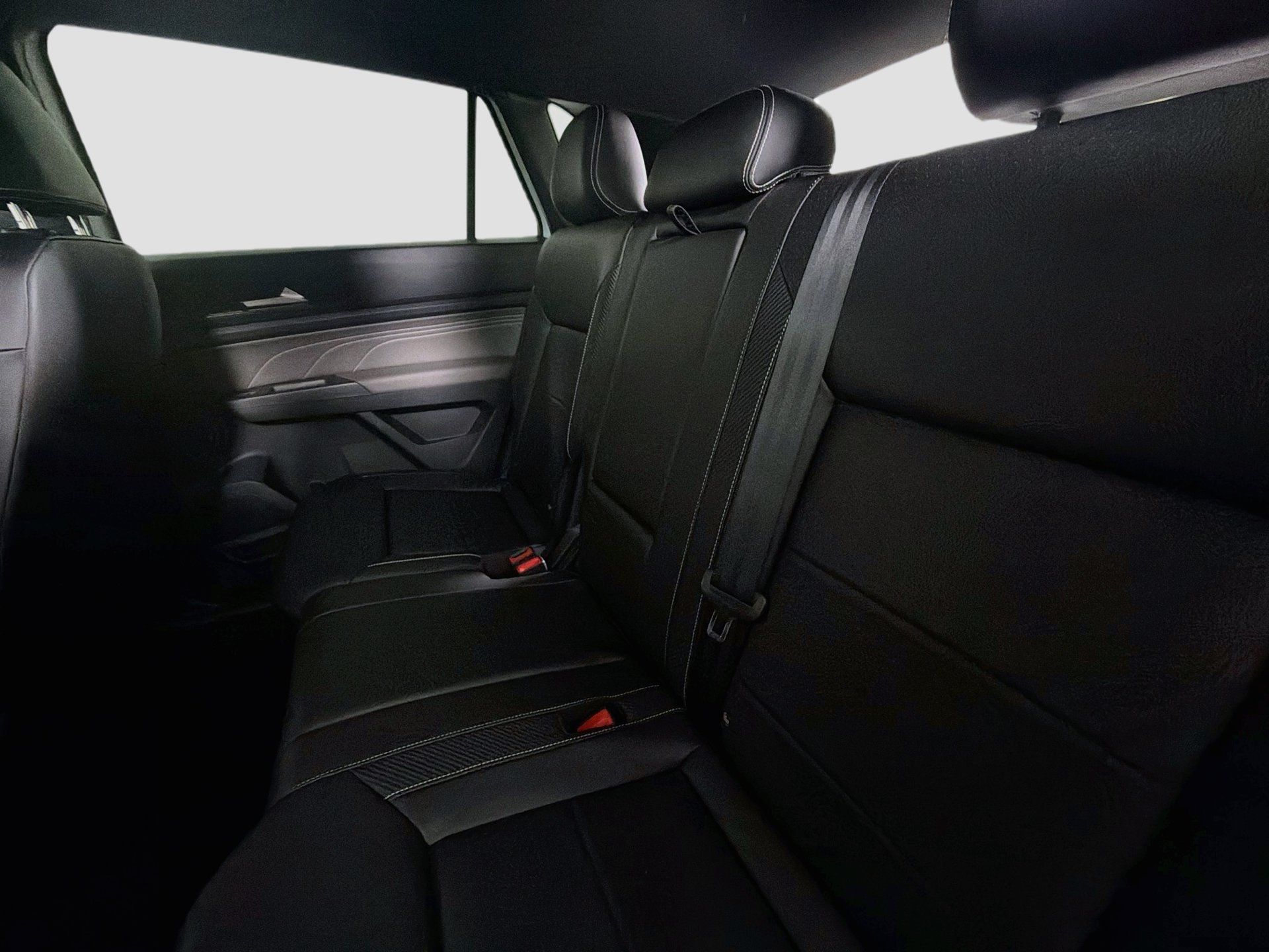 Certified 2023 Volkswagen Atlas Cross Sport SE FWD image 21