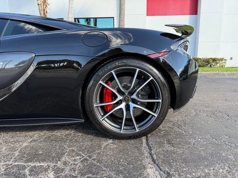 Used 2017 McLaren 570S Coupe image 9