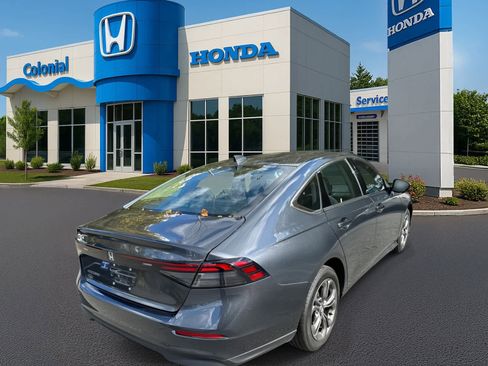 Certified 2023 Honda Accord EX image 6