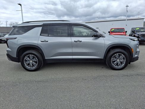 Certified 2025 Chevrolet Traverse LT AWD/4WD image 7