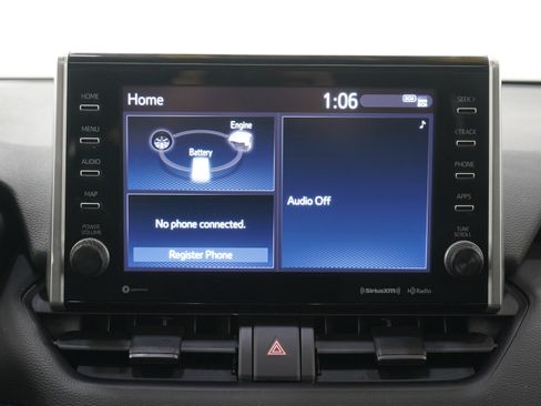 Used 2022 Toyota RAV4 SE w/ Convenience Package image 18