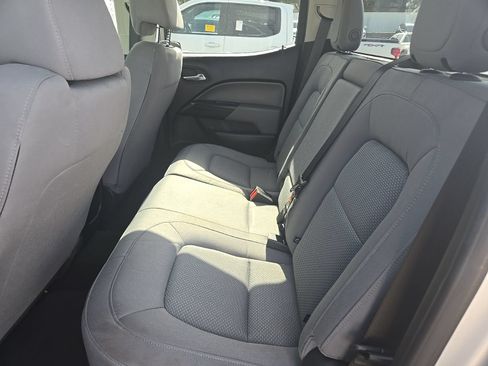 Used 2018 Chevrolet Colorado LT RWD image 11