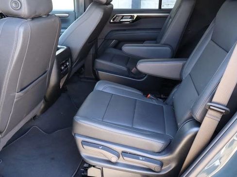 Used 2025 Chevrolet Tahoe Z71 w/ Z71 Off-Road Package AWD/4WD image 6