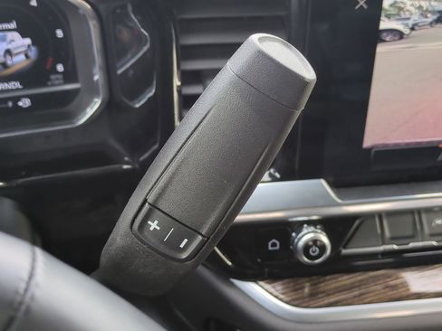 Used 2022 GMC Sierra 1500 Elevation image 16