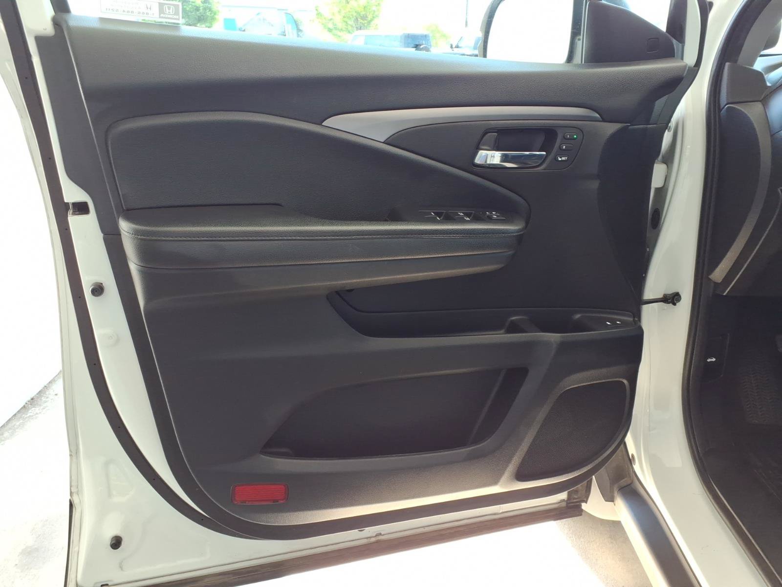 Used 2022 Honda Pilot Special Edition image 4