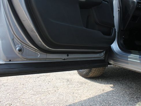 Used 2018 Honda CR-V Touring image 45