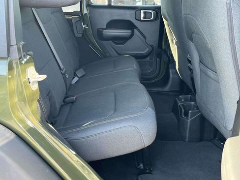 Used 2024 Jeep Wrangler Sport S image 21