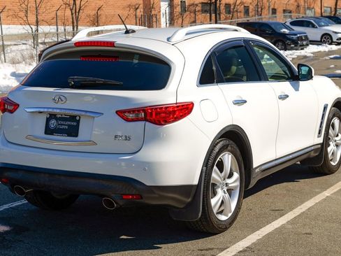 Used 2011 INFINITI FX35 AWD w/ Premium Pkg image 7