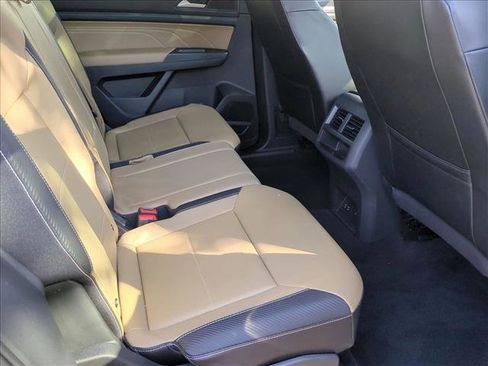 Used 2022 Volkswagen Atlas Cross Sport SE image 20