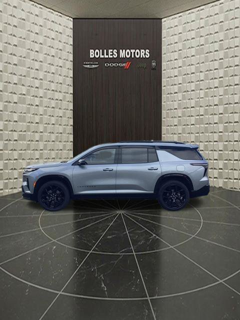 Used 2025 Chevrolet Traverse RS AWD/4WD image 11