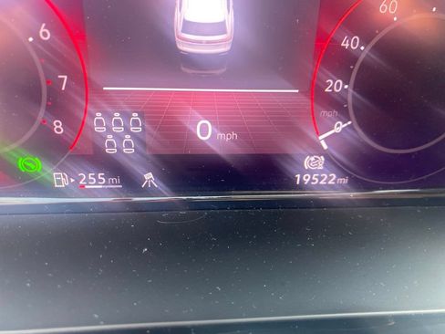 Used 2025 Volkswagen Atlas Peak Edition SE AWD/4WD image 10