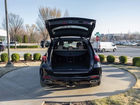 New 2026 Mercedes-Benz GLE 580 4MATIC image 32