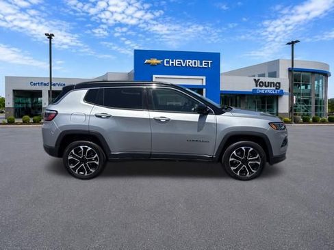 Used 2024 Jeep Compass Limited AWD/4WD image 8