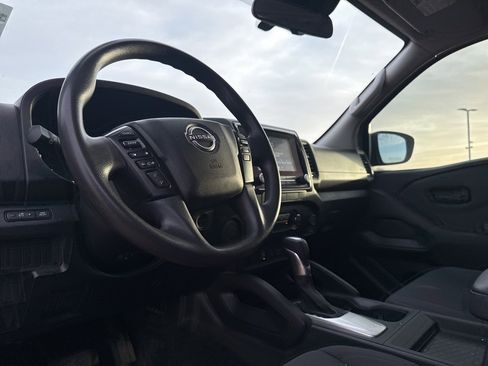 Used 2023 Nissan Frontier S w/ Technology Package image 28