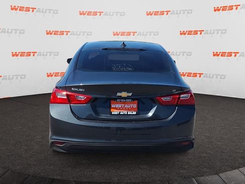 Used 2018 Chevrolet Malibu LT FWD image 4