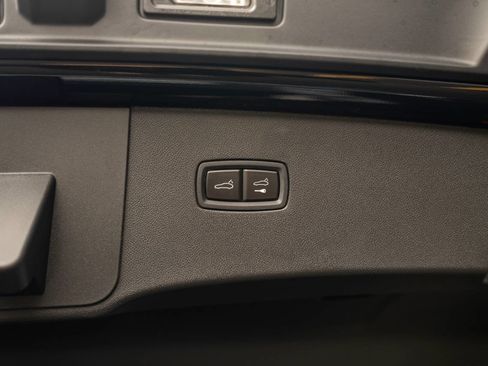 New 2026 Porsche Cayenne Coupe AWD/4WD image 30