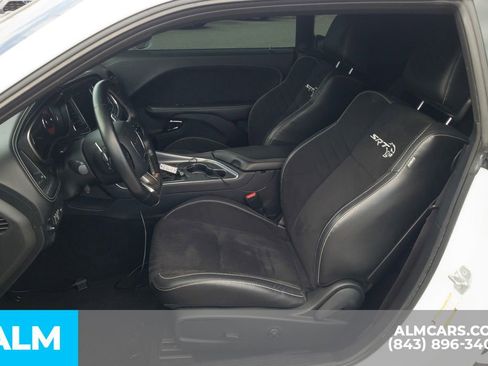 Used 2020 Dodge Challenger SRT Hellcat w/ Plus Package image 17