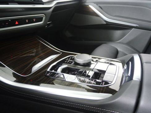Used 2026 BMW X5 sDrive40i RWD image 24