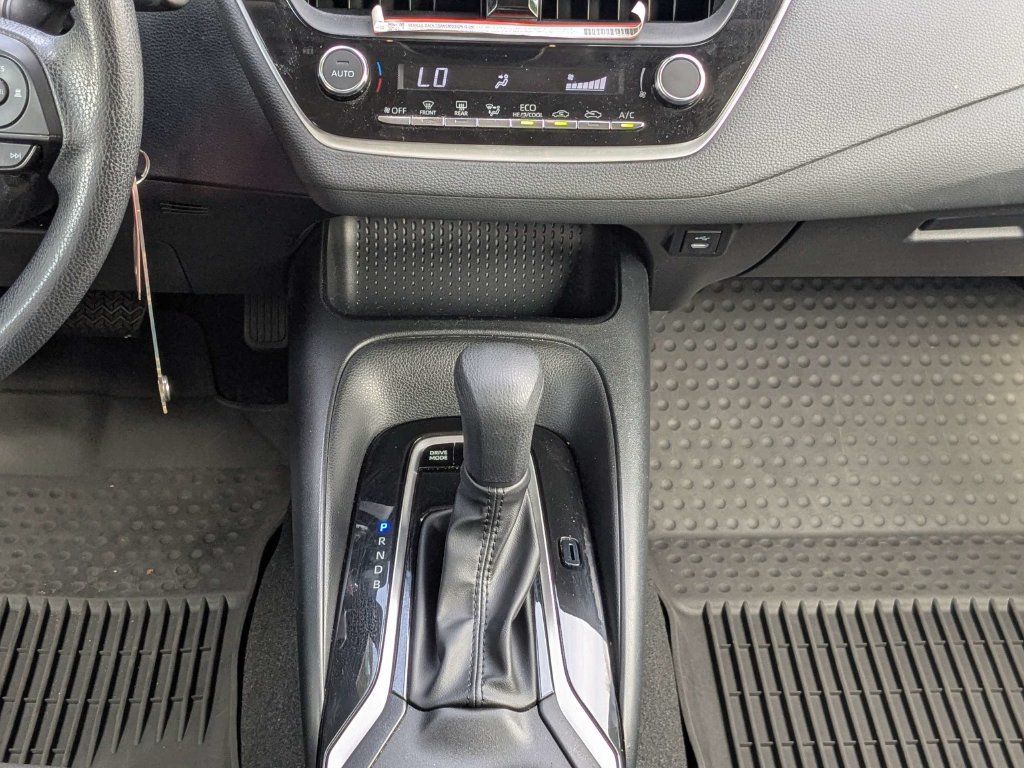 Certified 2025 Toyota Corolla LE FWD image 16
