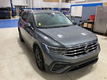 Used 2022 Volkswagen Tiguan SE