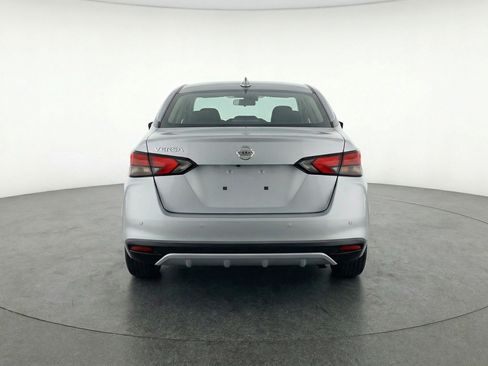 Used 2025 Nissan Versa SV image 7