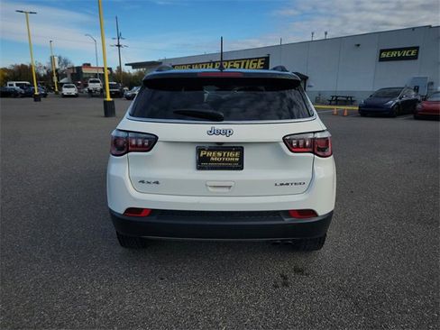 Used 2018 Jeep Compass Limited image 6