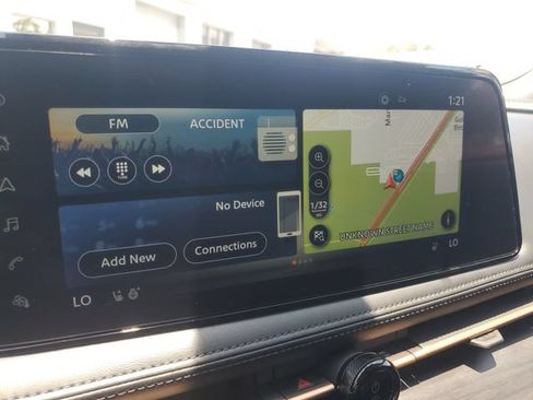 Used 2023 Nissan Ariya FWD image 23