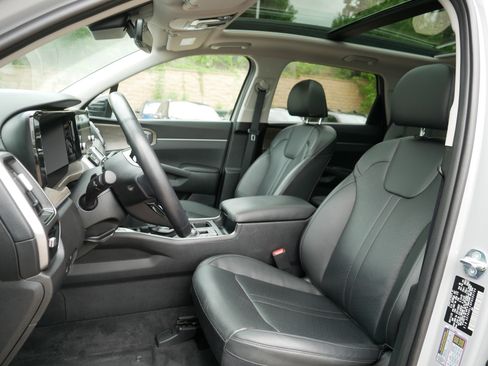 Certified 2023 Kia Sorento X-Line EX AWD/4WD image 34