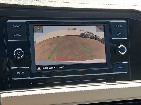 Used 2023 Volkswagen Jetta SE FWD image 20