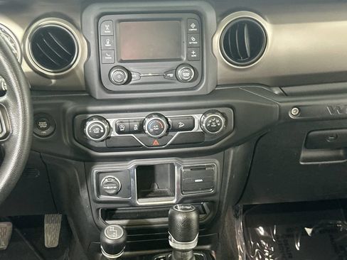 Used 2020 Jeep Wrangler Unlimited Sport AWD/4WD image 18