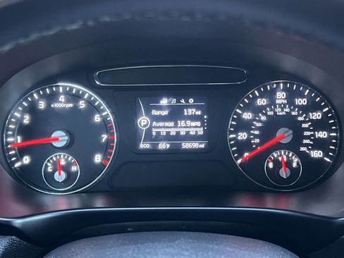 Used 2017 Kia Sorento LX w/ LX Convenience Package image 23