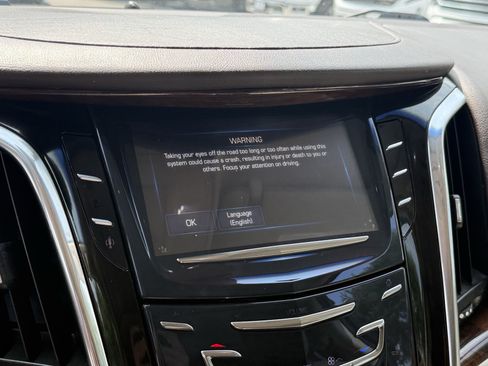 Used 2016 Cadillac Escalade Luxury RWD image 20
