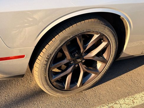 Used 2020 Dodge Challenger SXT w/ Driver Convenience Group image 6